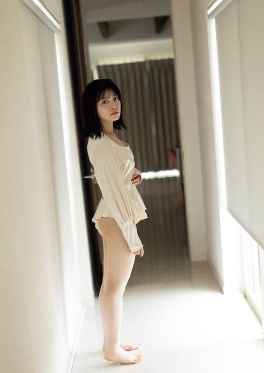 图片[13]-2024.08.28 【電子版だけの特典カットつき】石浜芽衣1st 写真集 闪耀 - 在线免费观看-阅图吧