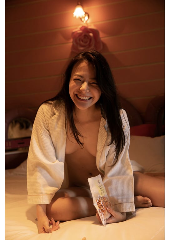 图片[64]-#Nene Yoshitaka 吉高宁宁 Love Hotel Weekly Post 周刊邮报数字写真集 (2019.09.09) - 全本免费在线观看-阅图吧