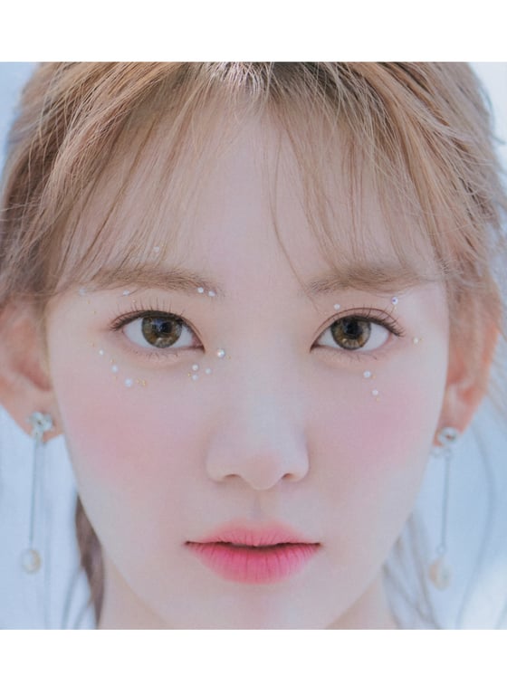 图片[35]-Sakura Miyawaki 宫胁咲良 - Graduation Visual Booklet - 在线免费观看-阅图吧