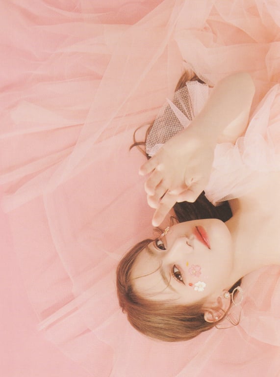 图片[2]-#Sakura Miyawaki 宫胁咲良 Graduation Visual Booklet - 全本免费在线观看-阅图吧