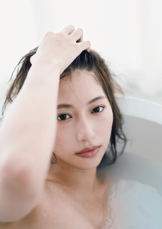 图片[8]-2024.12.19 山下Emily 1st写真集「SHY」 - 在线免费观看-阅图吧