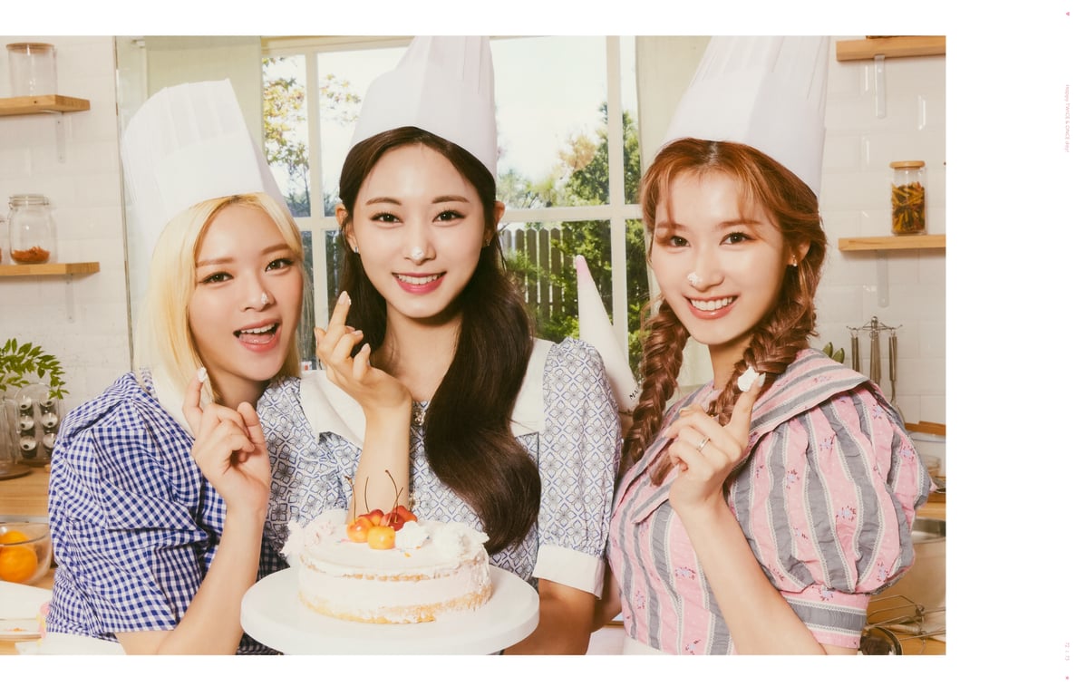图片[64]-2021.11 TWICE 6th Anniversary 'Happy TWICE & ONCE day!' AR 写真集 - 在线免费观看-阅图吧