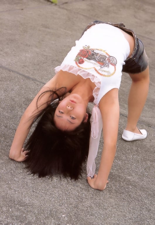 图片[14]-#Sayaka Isoyama 磯山沙也加 – See more! 再多看看! (2003-06-29) - 全本免费在线观看-阅图吧