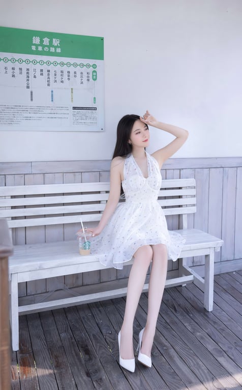 鱼子酱风吹过想你的车站写真-阅图吧