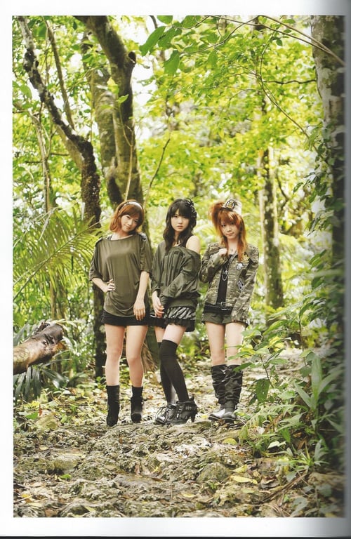 图片[41]-#モーニング娘。亀井絵里・道重さゆみ・田中れいな 写真集 亀井絵里 卒業記念 ハロハロ！Memories - 全本免费在线观看-阅图吧