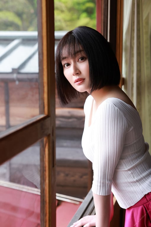 图片[11]-#2022.09.30 新藤爱美 Ｑｕｅｅｎｓ 全未公开特别版 ｖｏｌ．２ ＦＲＩＤＡＹ数码写真集 - 全本免费在线观看-阅图吧