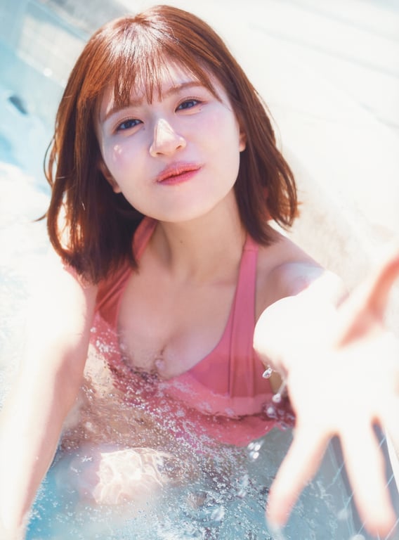 图片[32]-Konoka Matsuda 松田好花 – 1st Photobook Turn around and 回头(2024-05-28) - 在线免费观看-阅图吧