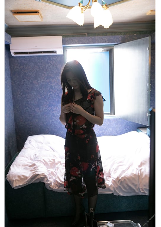 图片[8]-#Nene Yoshitaka 吉高宁宁 Love Hotel Weekly Post 周刊邮报数字写真集 (2019.09.09) - 全本免费在线观看-阅图吧