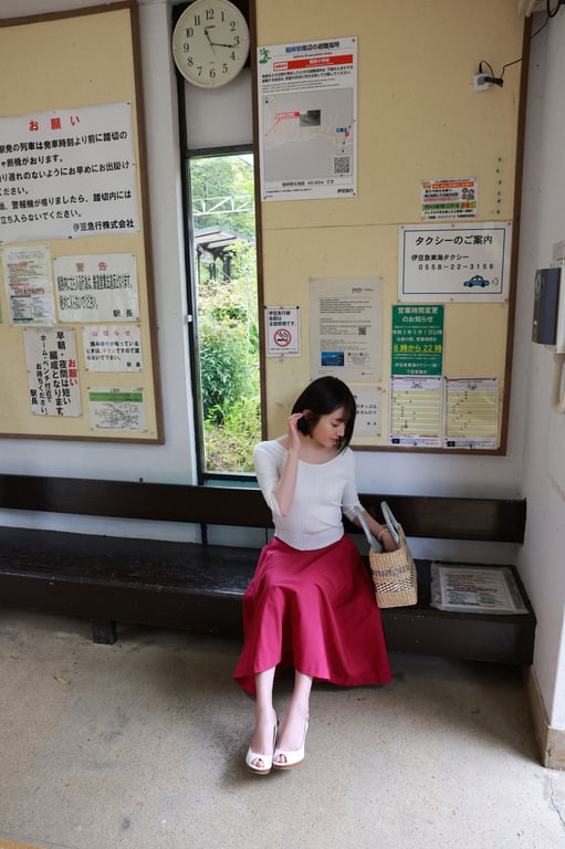 图片[2]-#2022.09.30 新藤爱美 Ｑｕｅｅｎｓ 全未公开特别版 ｖｏｌ．２ ＦＲＩＤＡＹ数码写真集 - 全本免费在线观看-阅图吧