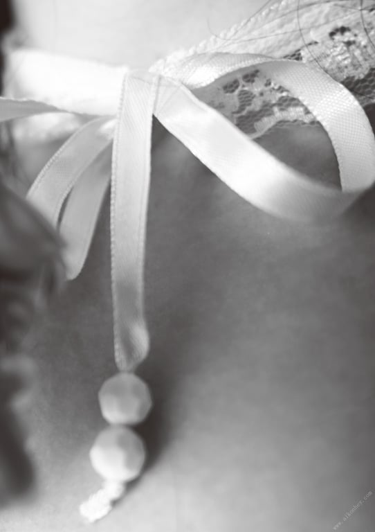 草野綾1st写真集 雨色的天空-阅图吧