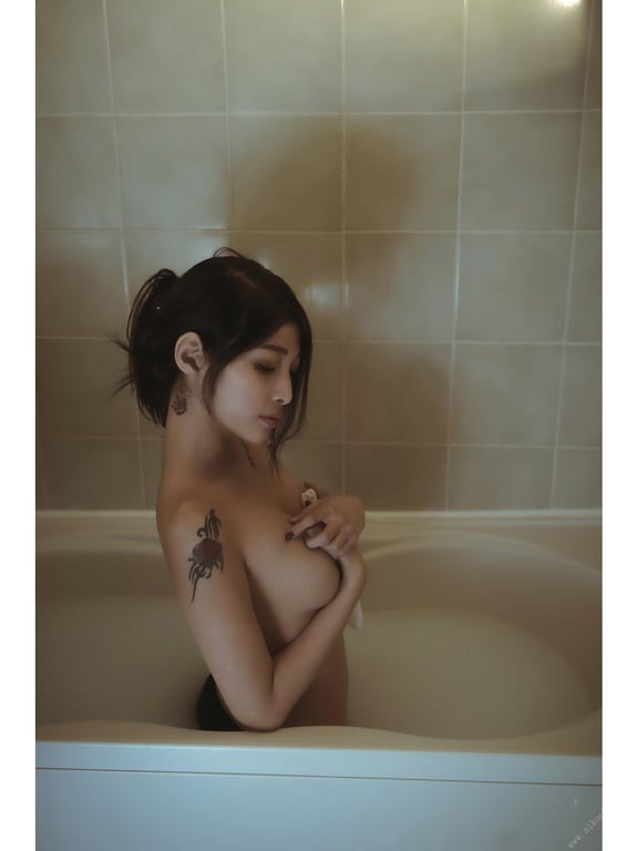 图片[104]-#傻傻曈 Tone Tone-曈心未泯個人寫真 (2019-10-24) - 全本免费在线观看-阅图吧