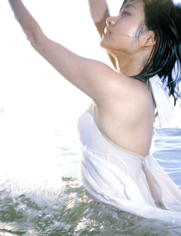 图片[83]-#Satomi Ishihara 石原聪美 – Tayutai 摇曳(20051210) - 全本免费在线观看-阅图吧