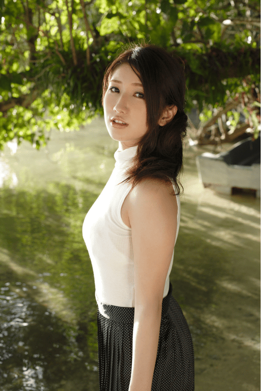 图片[4]-[Bamboo e-Book] 亚莉莎 上品丰满美人 - 在线免费观看-阅图吧