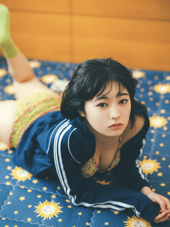 图片[22]-吉柳咲良 - 樱花的季节 (Friday Gold) - 在线免费观看-阅图吧