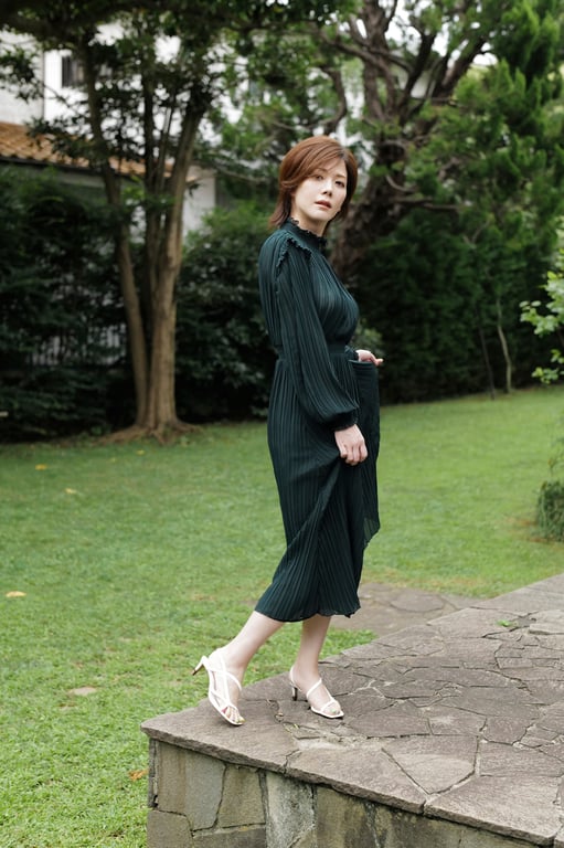 图片[25]-#Mari Takamiya 高宫麻里 Sayaka Okada 冈田纱佳 – Brand × Brand II (2020-10-26) - 全本免费在线观看-阅图吧