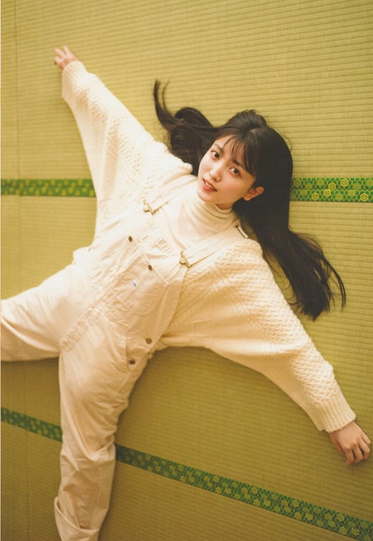 图片[77]-Shiori Kubo 久保史绪里 - 1st Photobook Intersection 交差点(23-07-11) - 在线免费观看-阅图吧