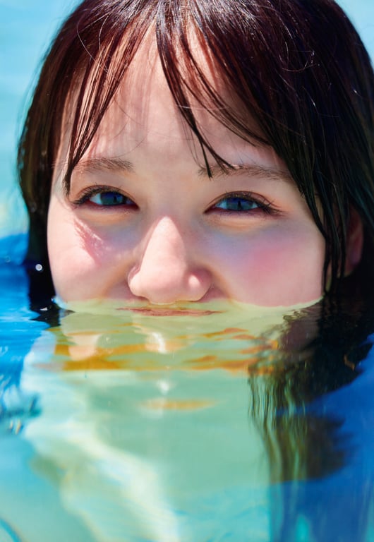 图片[53]-2024.10.07 (22∕7) 麻丘真央 1st写真集 『 光之镜 』 - 在线免费观看-阅图吧