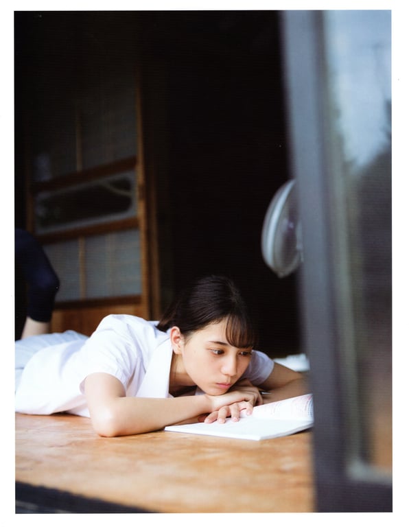 图片[107]-Nao Kosaka 小坂菜绪 1st Photobook - Who are you 你是谁 (2021-06-29) (Canon scan) - 在线免费观看-阅图吧