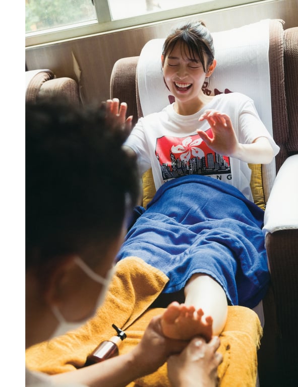 图片[24]-2024.06.25 乃木坂46阪口珠美1st写真集『蓝玫瑰』 - 在线免费观看-阅图吧