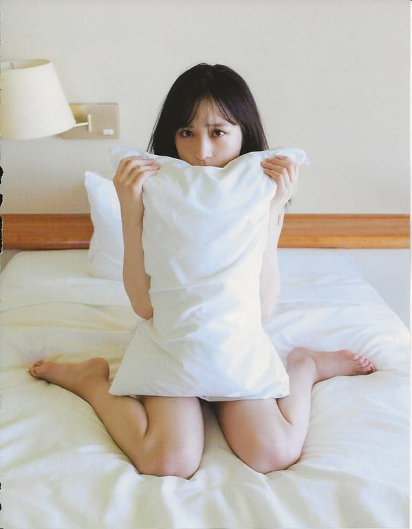 图片[19]-#Yui Oguri 小栗有以 1st Photobook – From the day I met you 与你相遇的那天起 (2022-01-18) - 全本免费在线观看-阅图吧