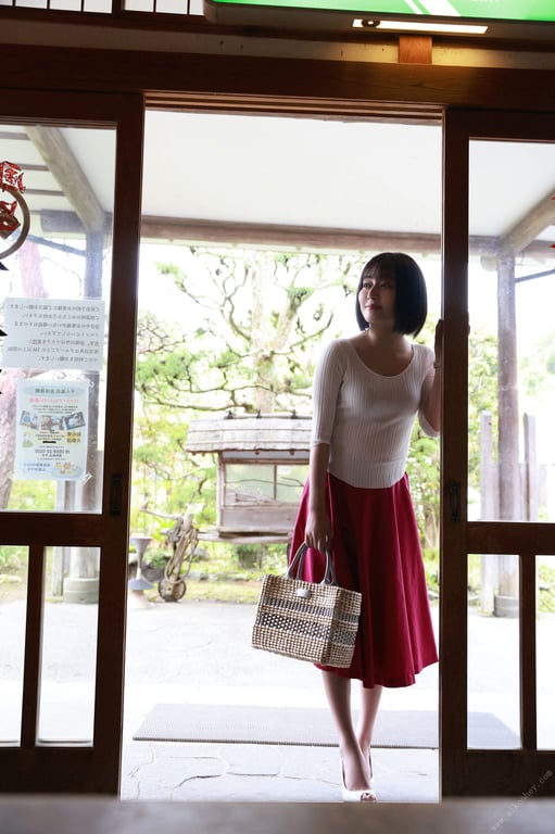 图片[6]-#2022.09.30 新藤爱美 Ｑｕｅｅｎｓ 全未公开特别版 ｖｏｌ．２ ＦＲＩＤＡＹ数码写真集 - 全本免费在线观看-阅图吧