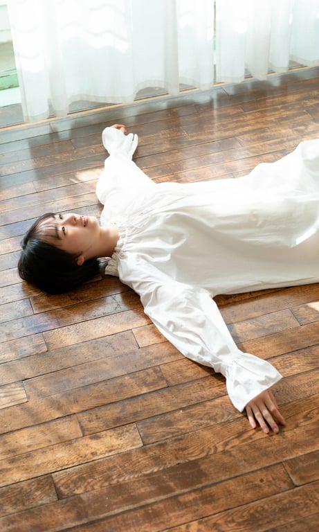 【数字限定】高仓萌香写真集「昨天、今天、以及明天」 週プレ PHOTO BOOK-阅图吧