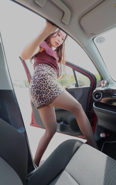 图片[10]-#助手席女友 Seat No.001 春槻奈奈：美脚驾驶密室文档 助手席女友系列 - 全本免费在线观看-阅图吧