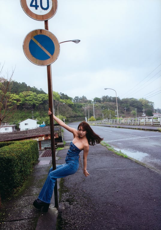 图片[26]-Miru Shiroma 白间美瑠 NMB48毕业纪念写真集「REBORN」 - 阅图吧-阅图吧