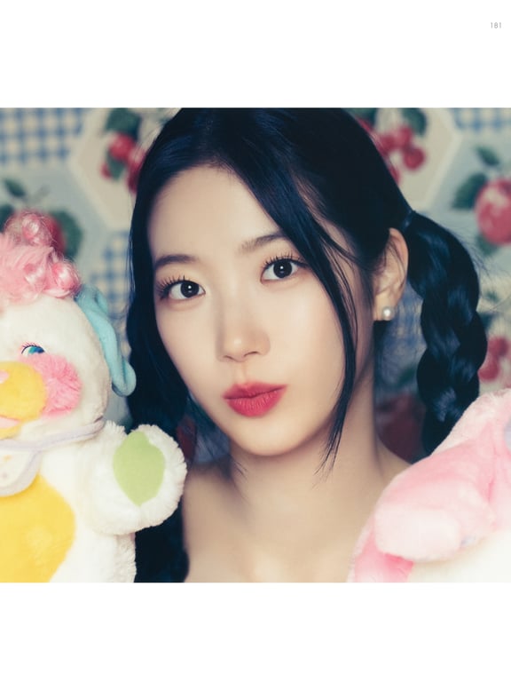 图片[132]-DICON ISSUE N_4 (LE SSERAFIM) - 在线免费观看-阅图吧