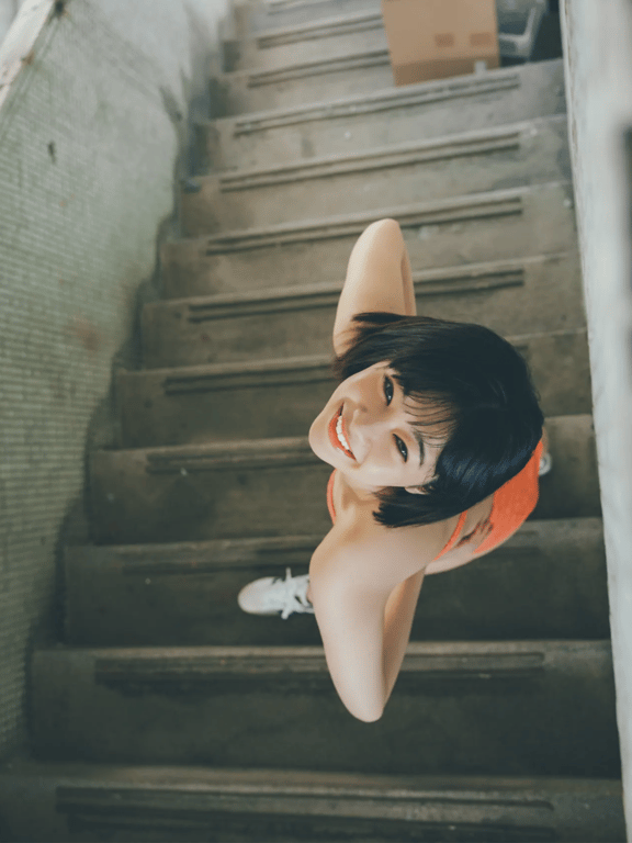 图片[2]-吉柳咲良 - 樱花的季节 (Friday Gold) - 在线免费观看-阅图吧