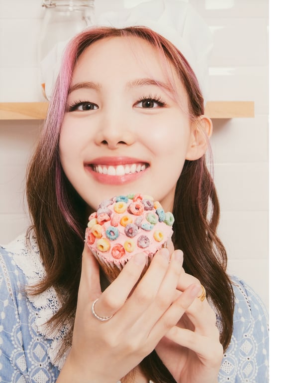 图片[19]-2021.11 TWICE 6th Anniversary 'Happy TWICE & ONCE day!' AR 写真集 - 在线免费观看-阅图吧