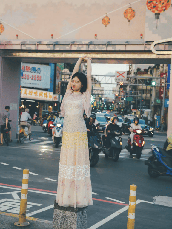 图片[7]-吉柳咲良 - 樱花的季节 (Friday Gold) - 在线免费观看-阅图吧