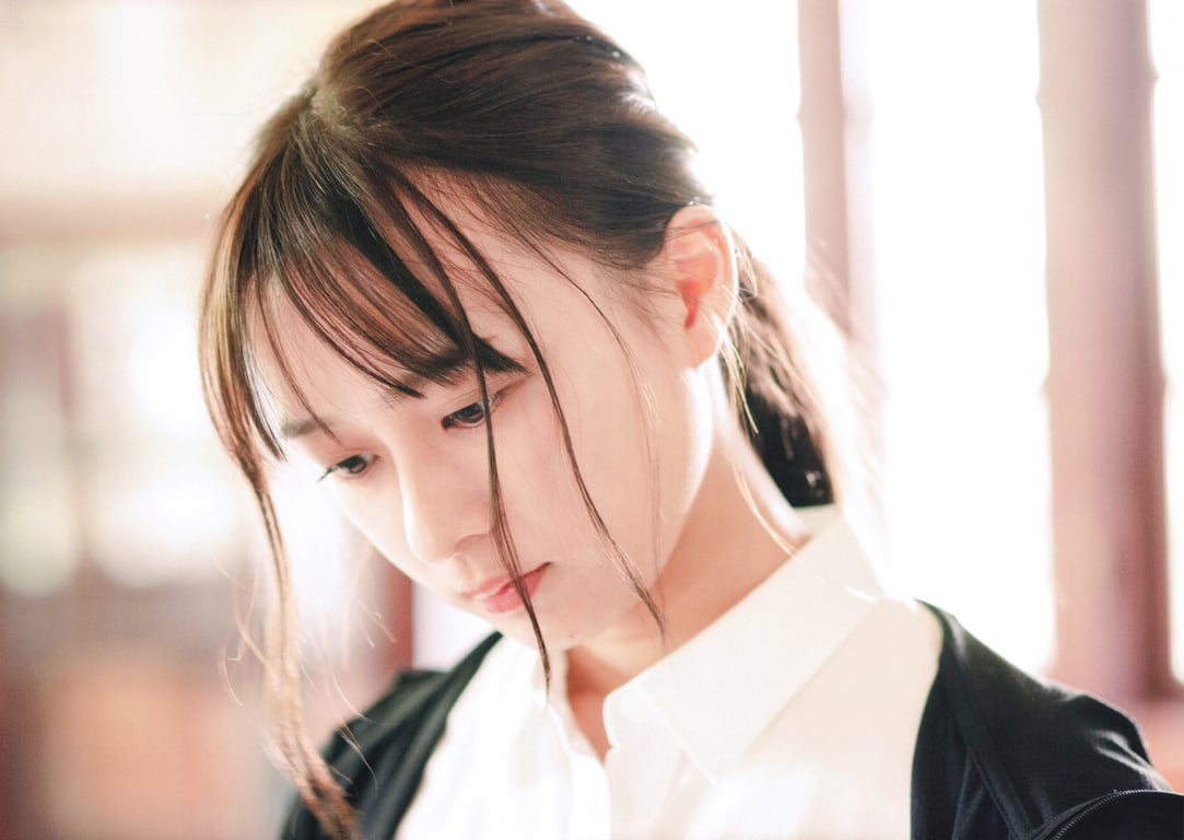 图片[43]-Ayane Suzuki 鈴木絢音 - 1st Photobook The angle of the light 光之角度 (2020-11-10) - 在线免费观看-阅图吧