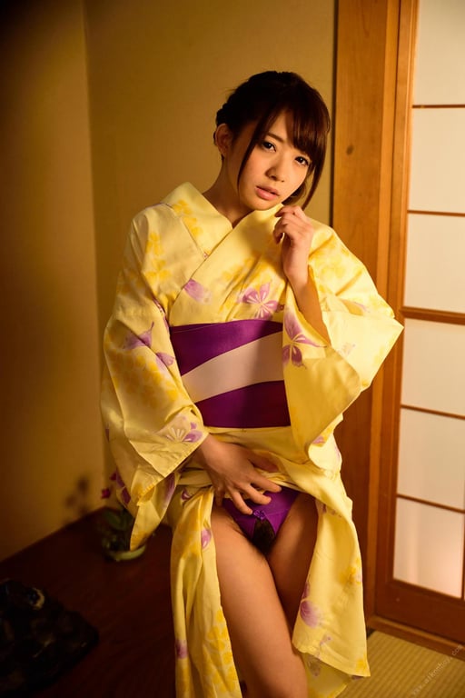 图片[72]-#麻里梨夏 纯·夏模样 衣服を脱ぎ捨てた君 - 全本免费在线观看-阅图吧