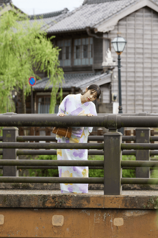 2022.10.06 菊地姬奈「压倒的女主角」ｖｏｌ．１　ＦＲＩＤＡＹ数字写真集-阅图吧