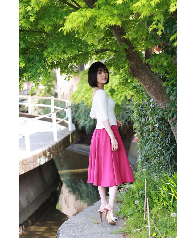 图片[111]-#新藤まなみ写真集『Ｑｕｅｅｎｓ』 - 全本免费在线观看-阅图吧