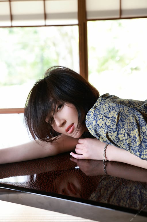 图片[20]-#新藤爱美 蛊惑 ｖｏｌ．１ 意想不到的首次胸部顶端解禁！ ＦＲＩＤＡＹデジタル写真集 - 全本免费在线观看-阅图吧