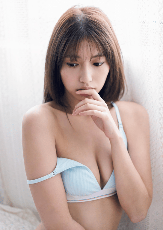 图片[33]-2024.12.19 山下Emily 1st写真集「SHY」 - 在线免费观看-阅图吧