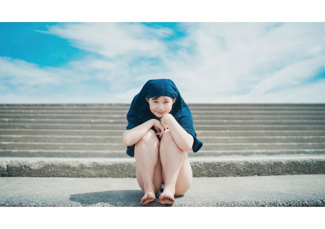 图片[31]-Mana 真奈 blue. ~ Mana Portrait Album ~ (Wunder_Publishing_House.) - 在线免费观看-阅图吧