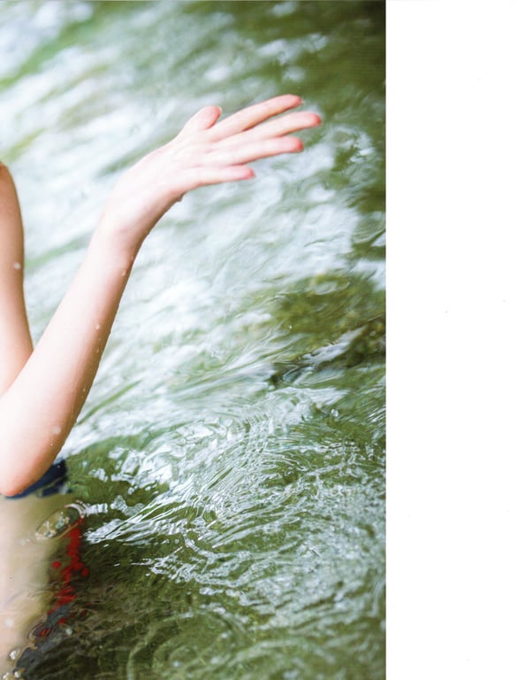 图片[98]-#Nao Kosaka 小坂菜绪 (日向坂46) 1st写真集 你是谁？ Cannon scan - 全本免费在线观看-阅图吧