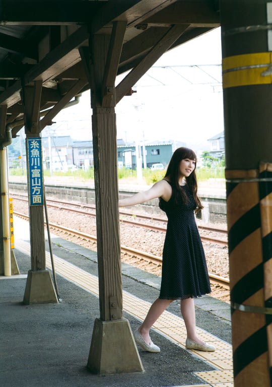 图片[4]-#モーニング娘。’17 譜久村聖 写真集 二十歳 (Photobook+DVD付き) - 全本免费在线观看-阅图吧