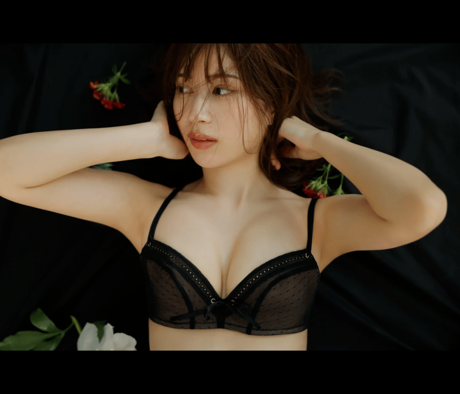 图片[72]-[FRIDAY] 2023.06.14 月度女孩025=雪平莉左「完全未公开100镜头&影片」 - 在线免费观看-阅图吧