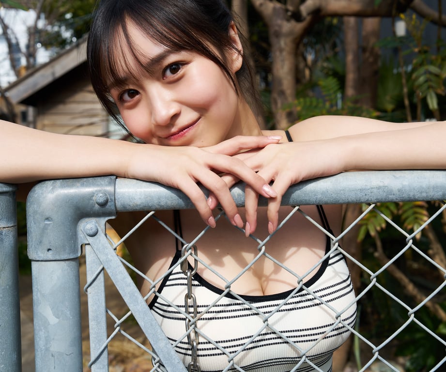 【数字限定】沟端葵写真集「即将真正爆红的5秒前」 (週プレ PHOTO BOOK)-阅图吧