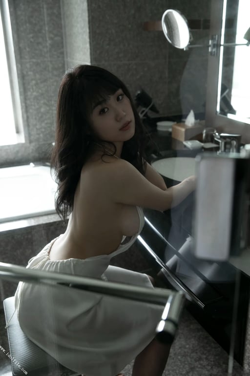 图片[52]-#ＨＡＲＵＫＡ「最高级的身体，意乱情迷。ｖｏｌ．１」 ＦＲＩＤＡＹデジタル写真集 - 全本免费在线观看-阅图吧