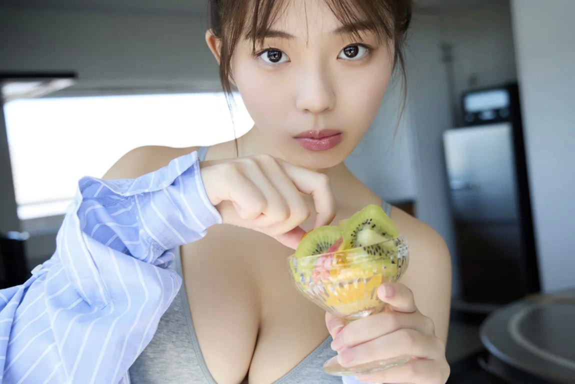 图片[13]-2023.08.24 FRIDAY monthly girl 027 = 菊地姬奈 先行公开100张 - 在线免费观看-阅图吧