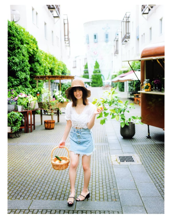 图片[11]-Nao Kosaka 小坂菜绪 1st Photobook - Who are you 你是谁 (2021-06-29) (Canon scan) - 在线免费观看-阅图吧