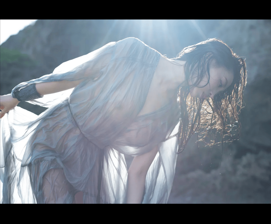 图片[9]-[FRIDAY] 2022.06.22 森咲智美　冲击性的G罩杯美胸（含备用镜头） - 在线免费观看-阅图吧