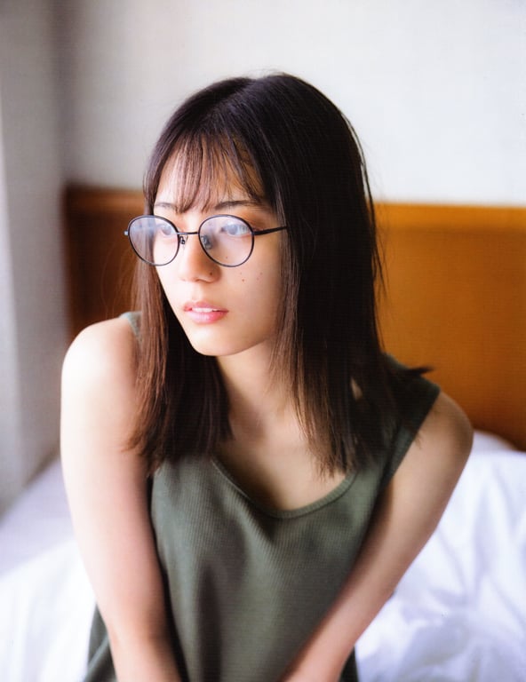 图片[122]-Nao Kosaka 小坂菜绪 1st Photobook - Who are you 你是谁 (2021-06-29) (Canon scan) - 在线免费观看-阅图吧