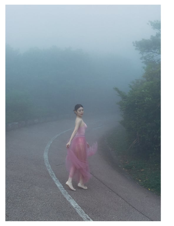 图片[85]-2024.06.25 乃木坂46阪口珠美1st写真集『蓝玫瑰』 - 在线免费观看-阅图吧