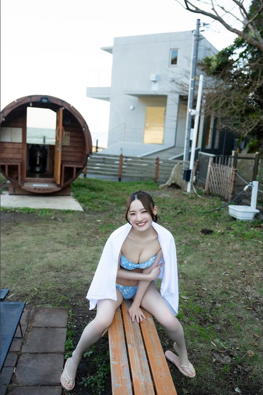 图片[32]-中田花奈 更加永远、可爱凛 ヤンマガデジタル写真集 - 在线免费观看-阅图吧